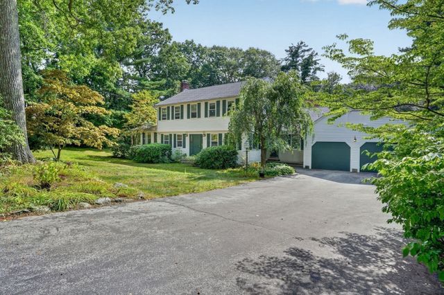31 Brown St, Andover, MA 01810