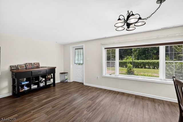 127 W End Ave, Newton Town, NJ 07860