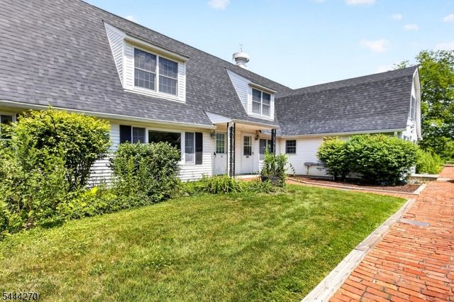 127 W End Ave, Newton Town, NJ 07860