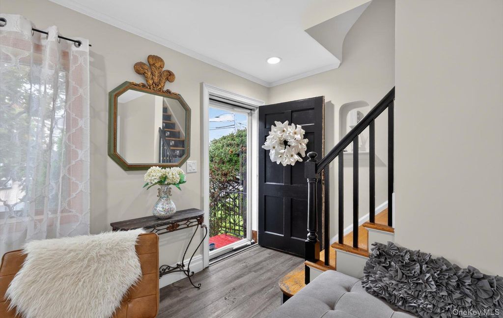 11 White Street, Valley Stream, NY 11580 — photo 5