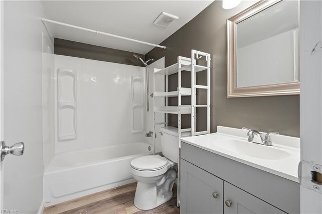 7650 Gatsby LN, Gloucester, VA 23061