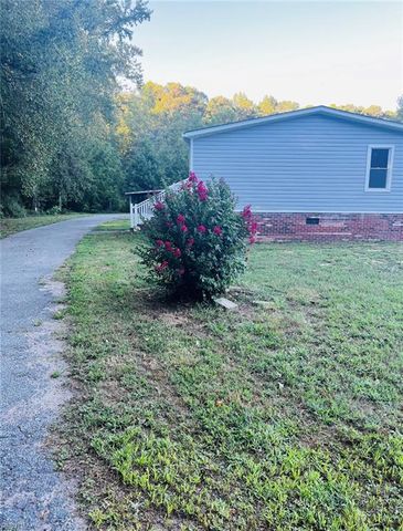 7650 Gatsby LN, Gloucester, VA 23061