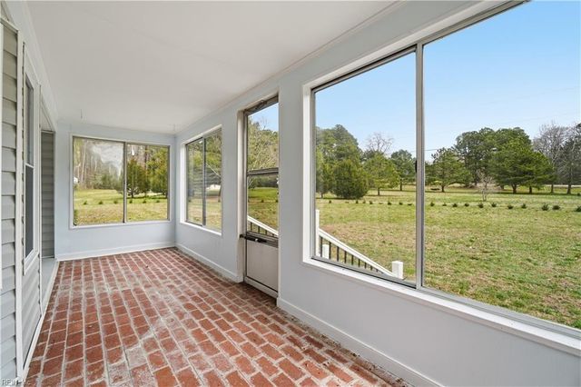 7650 Gatsby LN, Gloucester, VA 23061