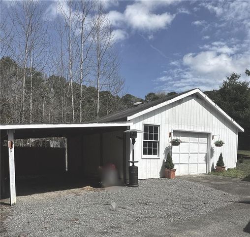 7650 Gatsby LN, Gloucester, VA 23061