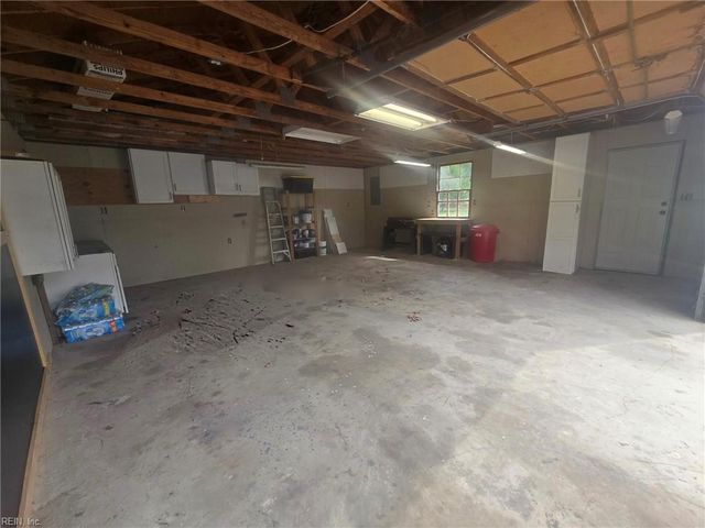 7650 Gatsby LN, Gloucester, VA 23061