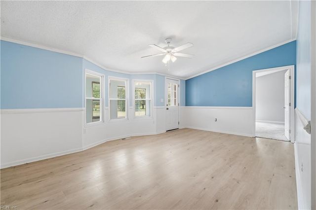 7650 Gatsby LN, Gloucester, VA 23061