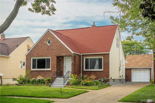 223 Renwood Avenue, Tonawanda, NY 14217