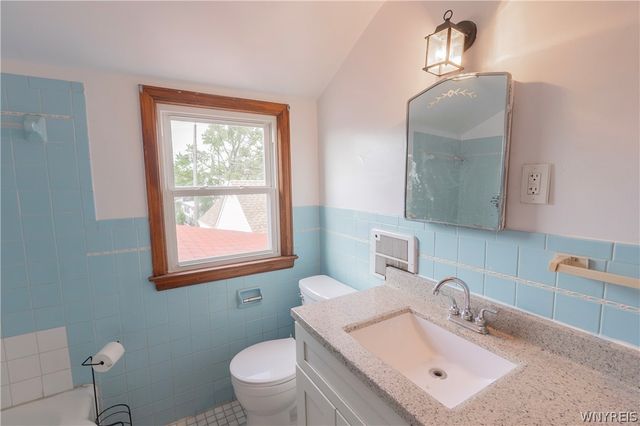 223 Renwood Avenue, Tonawanda, NY 14217