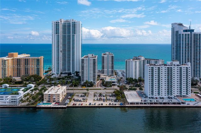 2751 S Ocean Dr 208S, Hollywood, FL 33019