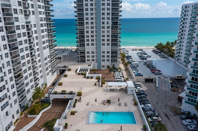 2751 S Ocean Dr 208S, Hollywood, FL 33019