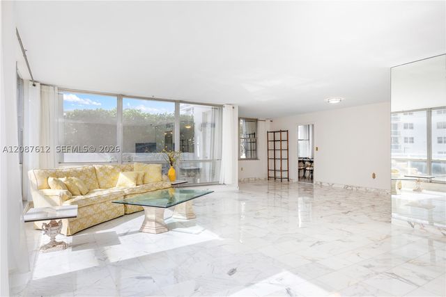 2751 S Ocean Dr 208S, Hollywood, FL 33019