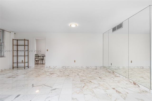2751 S Ocean Dr 208S, Hollywood, FL 33019