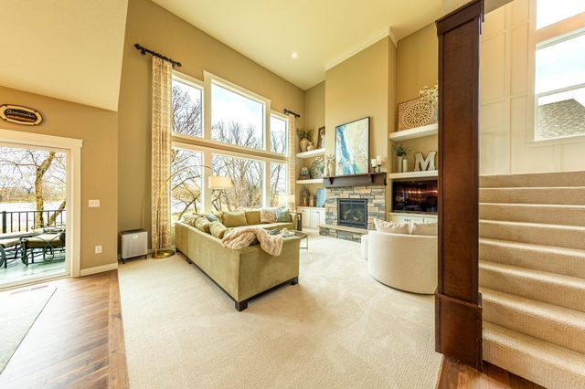 8860 67th Street Bay S, Cottage Grove, MN 55016