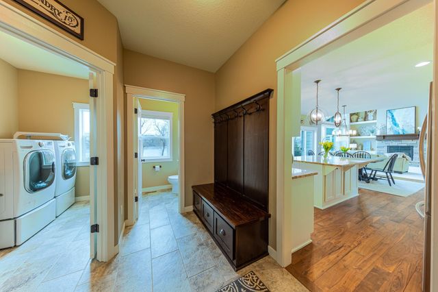 8860 67th Street Bay S, Cottage Grove, MN 55016