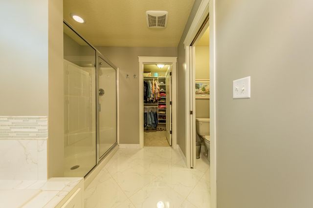 8860 67th Street Bay S, Cottage Grove, MN 55016