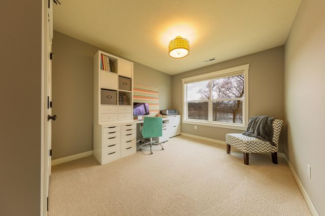 8860 67th Street Bay S, Cottage Grove, MN 55016