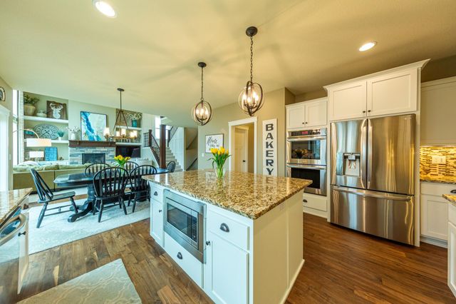 8860 67th Street Bay S, Cottage Grove, MN 55016