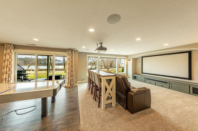 8860 67th Street Bay S, Cottage Grove, MN 55016