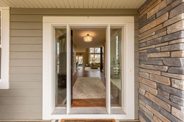 8860 67th Street Bay S, Cottage Grove, MN 55016