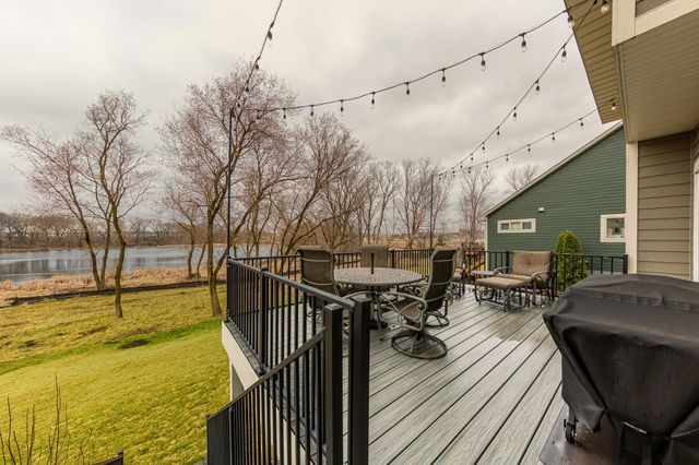 8860 67th Street Bay S, Cottage Grove, MN 55016