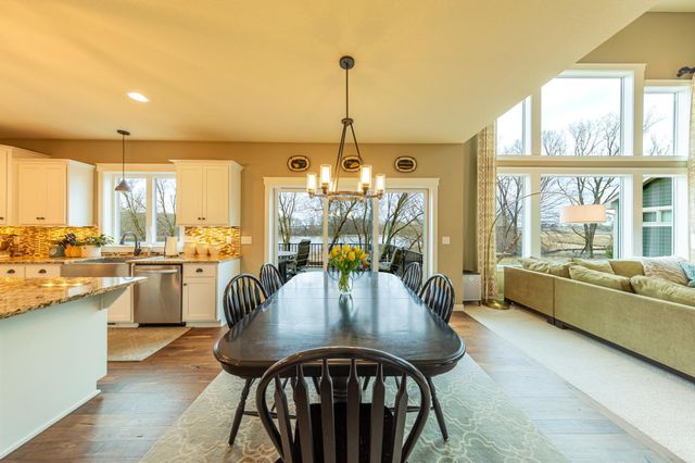 8860 67th Street Bay S, Cottage Grove, MN 55016