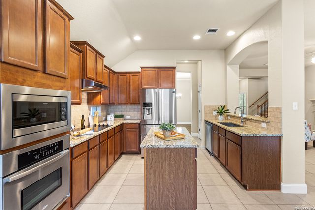 13014 Gordons Mott, San Antonio, TX 78253