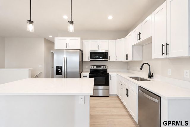 10527 Wayborough Lane, Lincoln, NE 68527