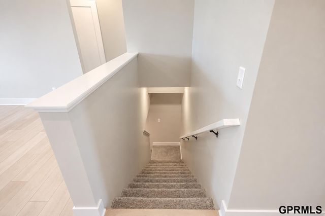 10527 Wayborough Lane, Lincoln, NE 68527