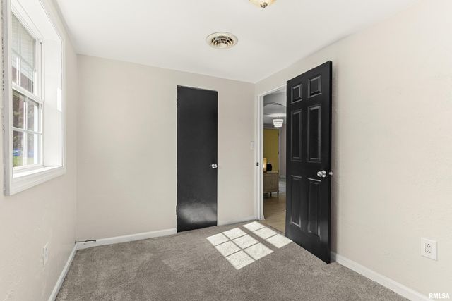 324 KENTUCKY Court, Washington, IL 61571