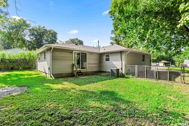 324 KENTUCKY Court, Washington, IL 61571