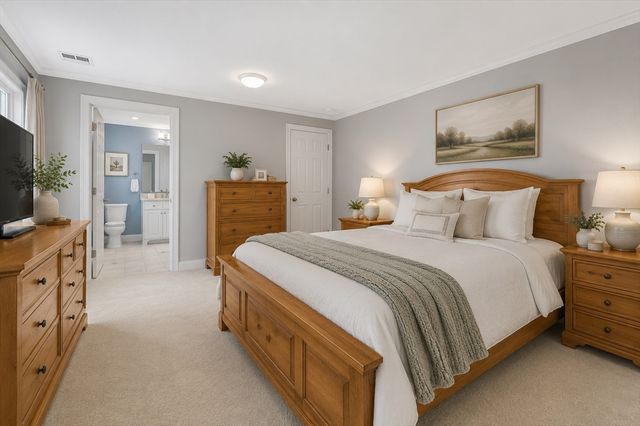 22 Tanglewood Road, Wellesley, MA 02481