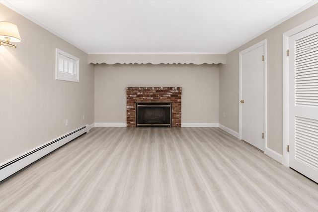 22 Tanglewood Road, Wellesley, MA 02481