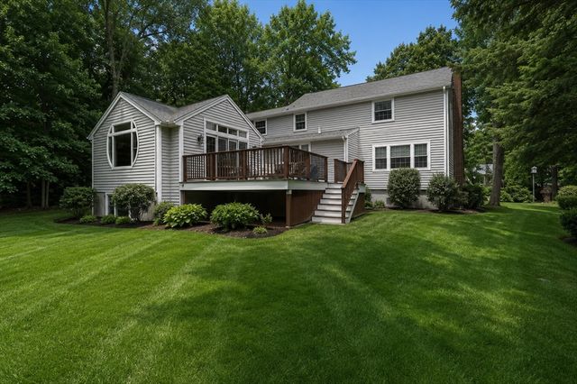 22 Tanglewood Road, Wellesley, MA 02481