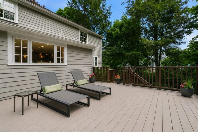 22 Tanglewood Road, Wellesley, MA 02481