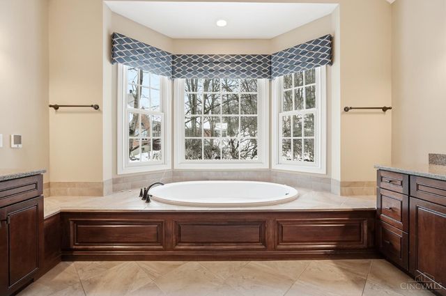 3420 Oyster Bay Court, Newtown, OH 45244