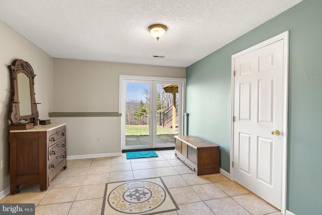 80 SCOTSMANS GLEN RD, Capon Bridge, WV 26711