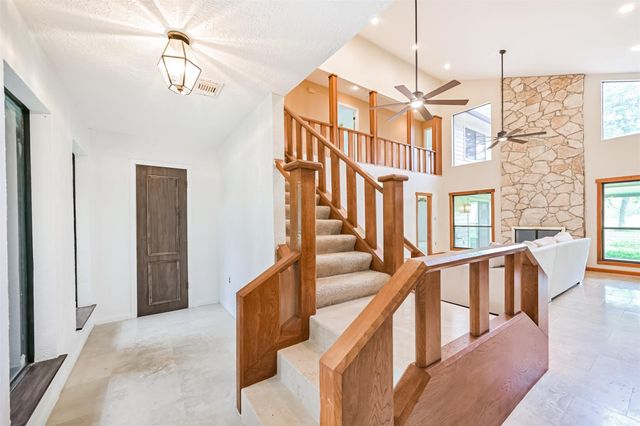 16040 Dunes Drive, Crosby, TX 77532
