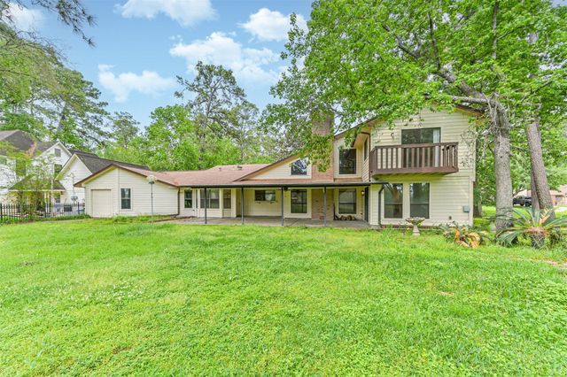 16040 Dunes Drive, Crosby, TX 77532