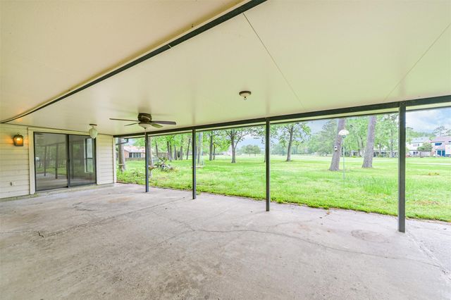 16040 Dunes Drive, Crosby, TX 77532