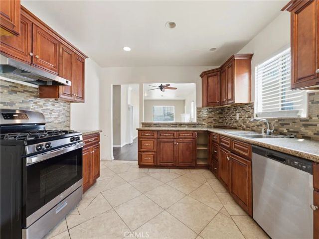 6307 S Harcourt Avenue, Los Angeles, CA 90043