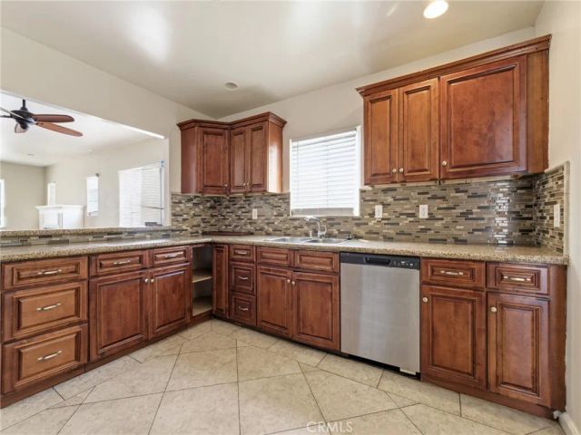 6307 S Harcourt Avenue, Los Angeles, CA 90043