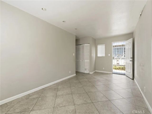 6307 S Harcourt Avenue, Los Angeles, CA 90043