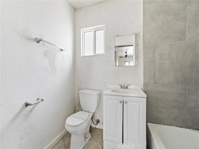 6307 S Harcourt Avenue, Los Angeles, CA 90043