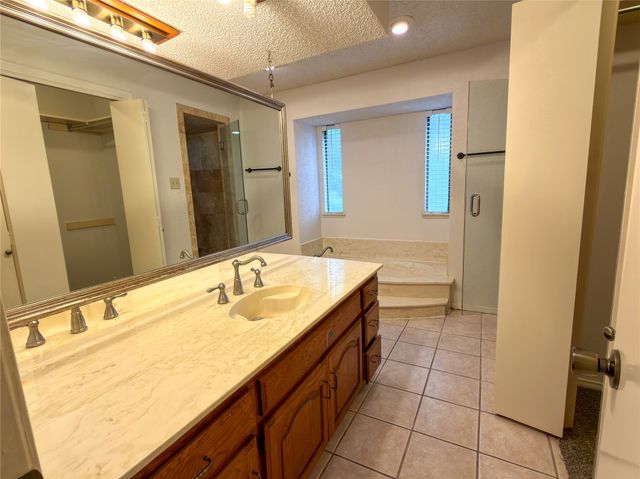 520 Sumac Place, Desoto, TX 75115