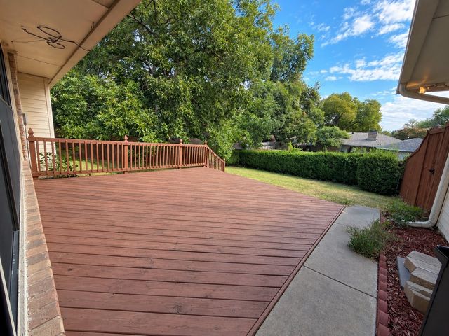 520 Sumac Place, Desoto, TX 75115