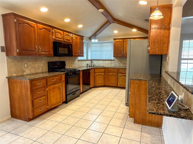 520 Sumac Place, Desoto, TX 75115