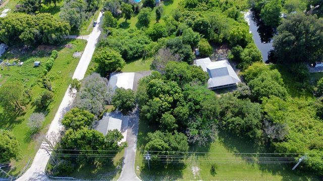 5625 SE Ault Avenue, Stuart, FL 34997