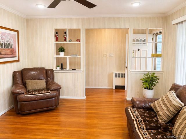 49 Garden Boulevard, Hicksville, NY 11801