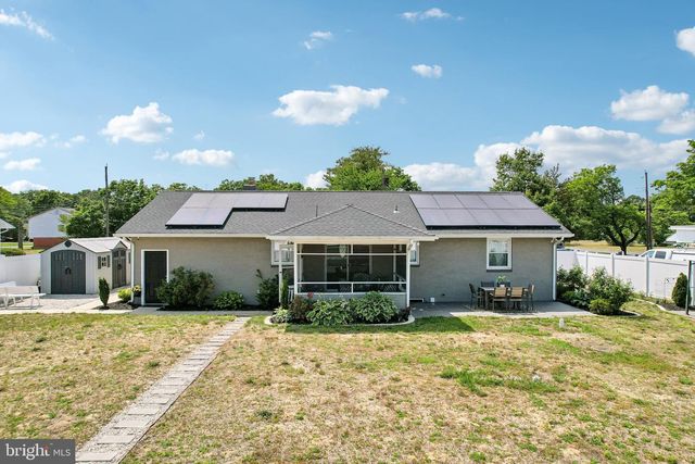 1035 SWENLIN DR, Vineland, NJ 08360