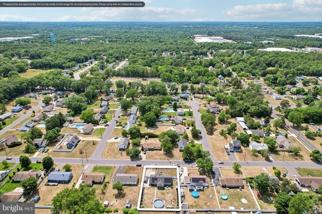 1035 SWENLIN DR, Vineland, NJ 08360